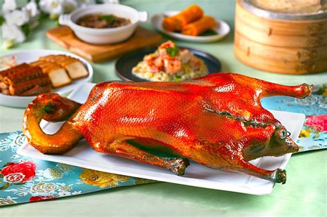   Zhaoqing Geese Roasted with Sweet Bean Sauce: Is This Cantonese Culinary Symphony Worthy of a Standing Ovation?