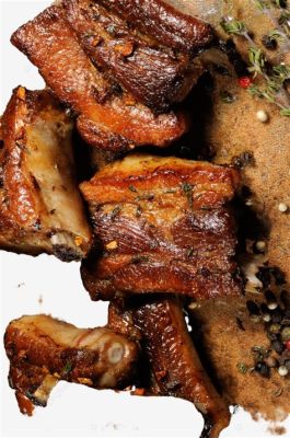  Spicy Cured Pork Ribs: Een Ontzagwekkende Symfonie van Pikante Smaken en Romige Texturen!